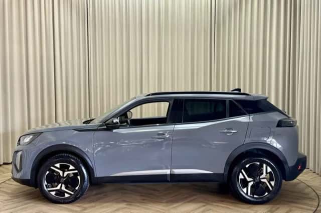 Peugeot 2008 (2024) thumbnail 4