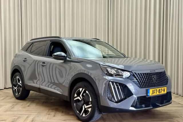 Peugeot 2008 (2024) thumbnail 5