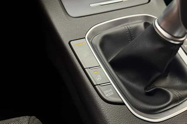 Hyundai i30 (2023) thumbnail 4