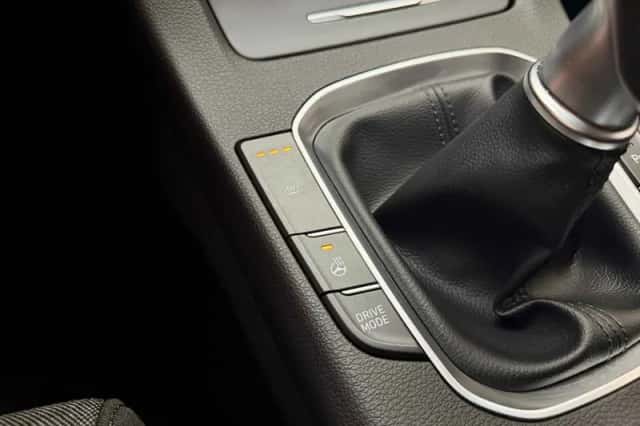 Hyundai i30 (2023) thumbnail 4