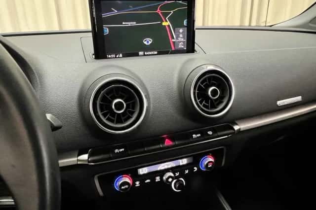 Audi A3 (2019) thumbnail 4