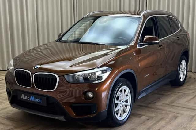BMW X1 (2016) thumbnail 3