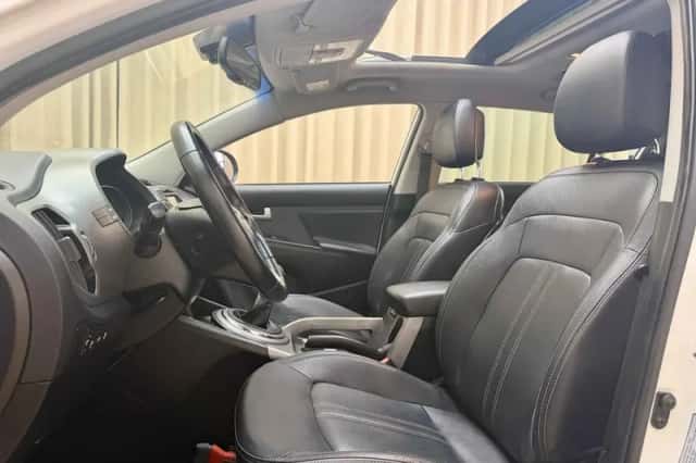Kia Sportage (2015) thumbnail 3