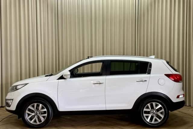 Kia Sportage (2015) thumbnail 4