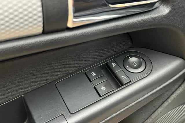 Opel Astra (2009) thumbnail 4