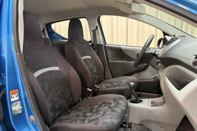 Suzuki Alto (2010) thumbnail 3
