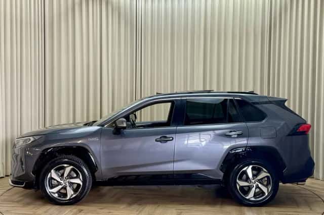 Toyota RAV4 (2022) thumbnail 4