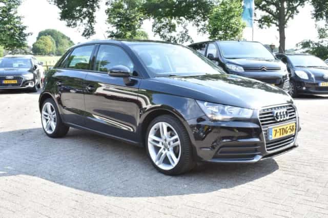 Audi A1 (2014) thumbnail 3