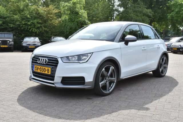 Audi A1 (2018) thumbnail 2