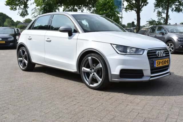 Audi A1 (2018) thumbnail 3