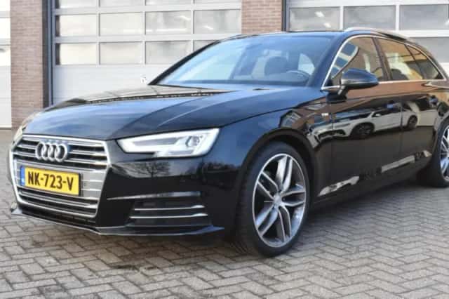 Audi A4 (2017) thumbnail 1