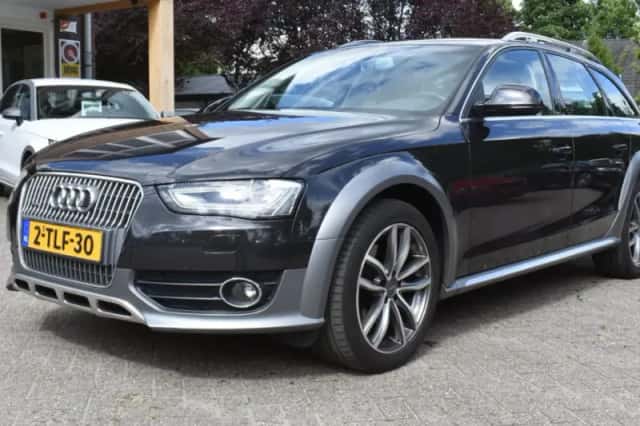 Audi A4 (2014) thumbnail 1
