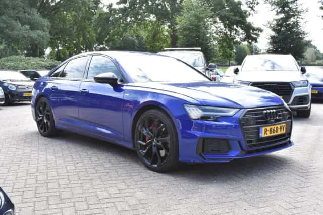 Audi A6 (2022) thumbnail 2