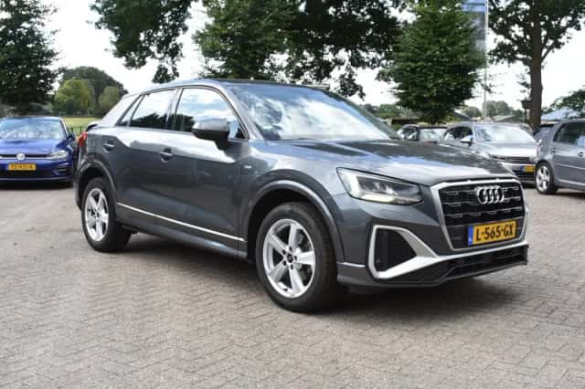 Audi Q2 (2021) thumbnail 3