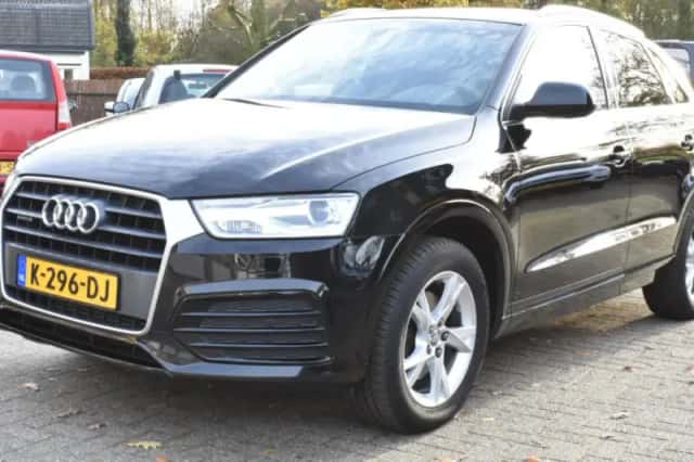 Audi Q3 (2017) thumbnail 1