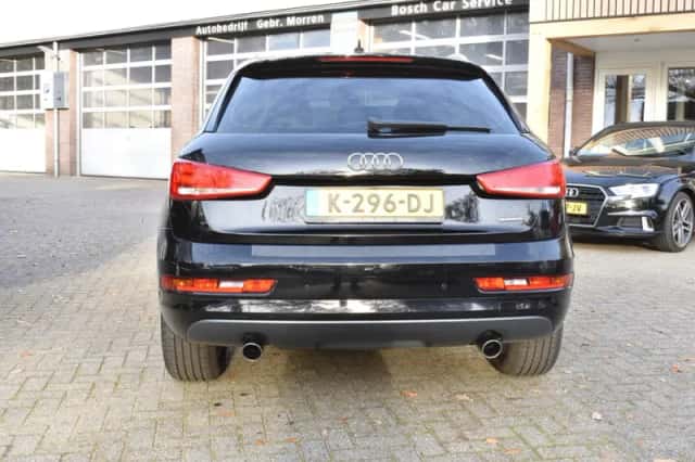 Audi Q3 (2017) thumbnail 6