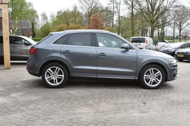 Audi Q3 (2013) thumbnail 4