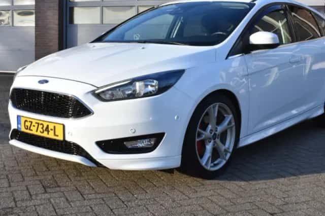 Ford Focus (2015) thumbnail 1