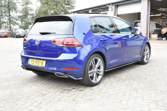 Volkswagen Golf (2018) thumbnail 5
