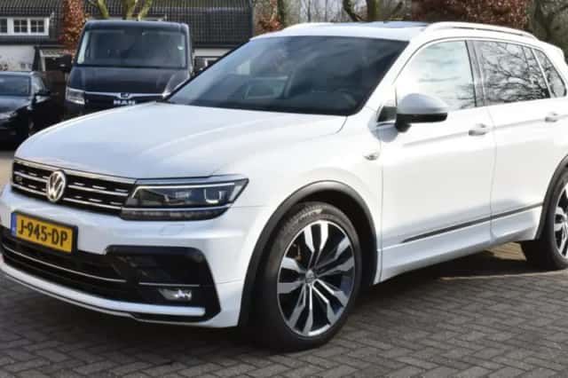 Volkswagen Tiguan (2018) thumbnail 1