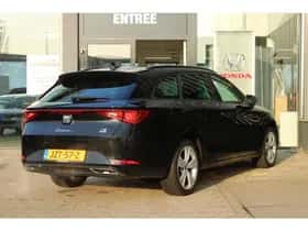 SEAT Leon (2021) thumbnail 2