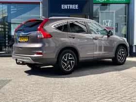 Honda CR-V (2017) thumbnail 2