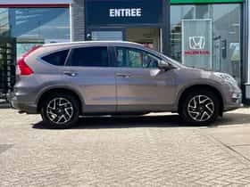 Honda CR-V (2017) thumbnail 3