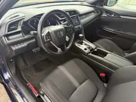 Honda Civic (2020) thumbnail 4