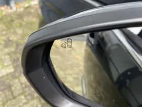 Peugeot 3008 (2019) thumbnail 24