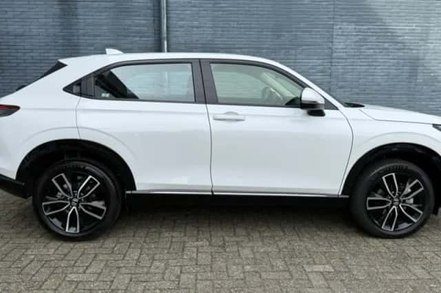 Honda HR-V (2025) thumbnail 3
