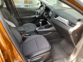 Renault Captur thumbnail 15
