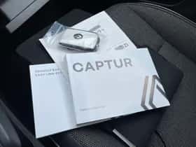 Renault Captur thumbnail 24
