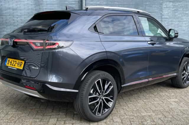 Honda HR-V (2023) thumbnail 2