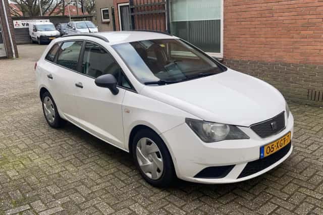 SEAT Ibiza (2012) thumbnail 5