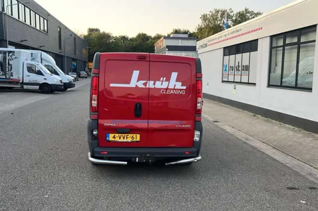 Opel Vivaro (2012) thumbnail 6