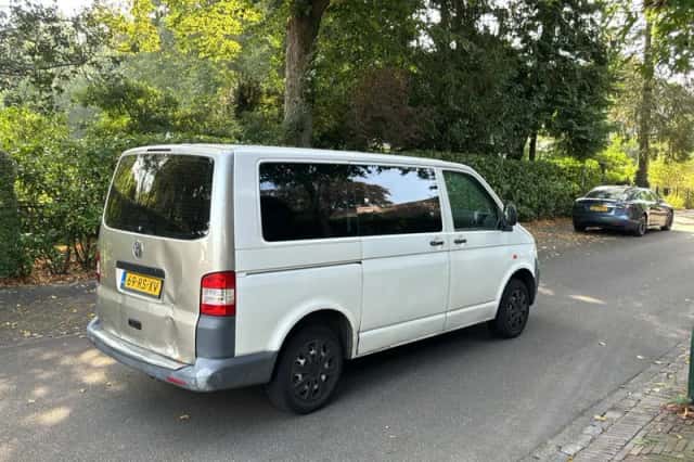 Volkswagen Transporter (2005) thumbnail 6