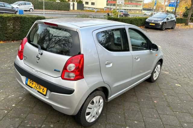 Nissan Pixo (2009) thumbnail 5