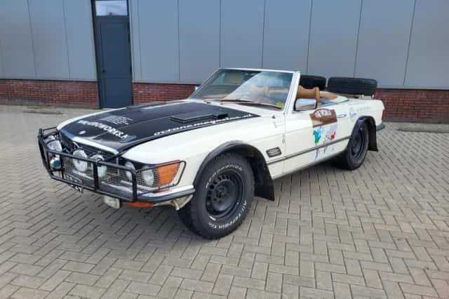 Mercedes-Benz 350 SL (1972) thumbnail 1