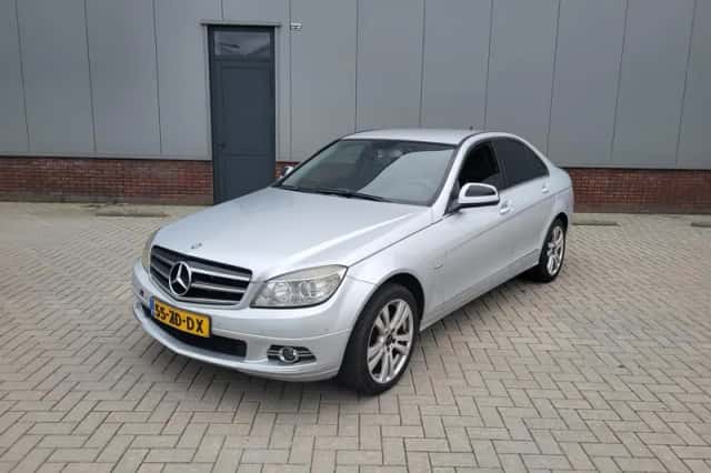 Mercedes-Benz C-Klasse (2008) thumbnail 1