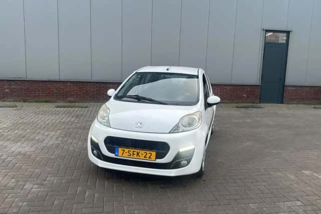 Peugeot 107 (2013) thumbnail 3