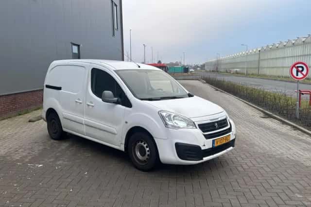 Peugeot Partner (2016) thumbnail 1