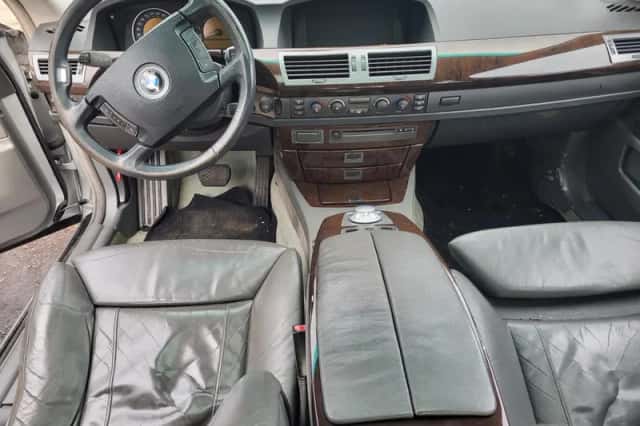 BMW 7-Serie (2003) thumbnail 6