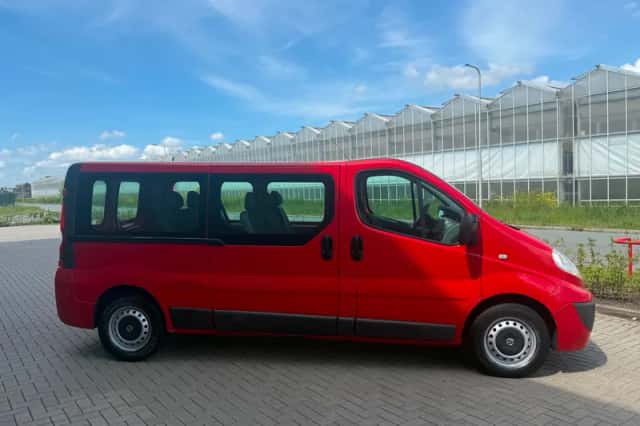 Nissan Primastar Minibus (2008) thumbnail 4