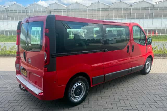 Nissan Primastar Minibus (2008) thumbnail 5