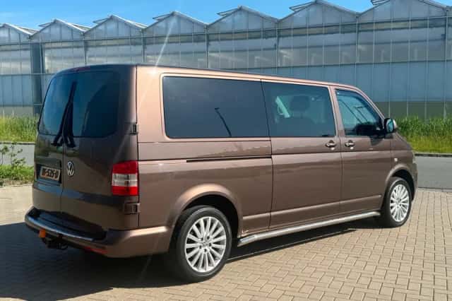 Volkswagen Transporter (2013) thumbnail 5