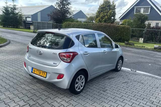 Hyundai i10 (2014) thumbnail 4