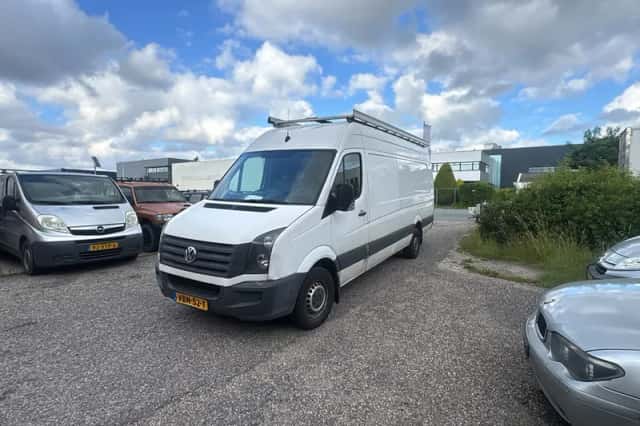 Volkswagen Crafter (2013) thumbnail 1