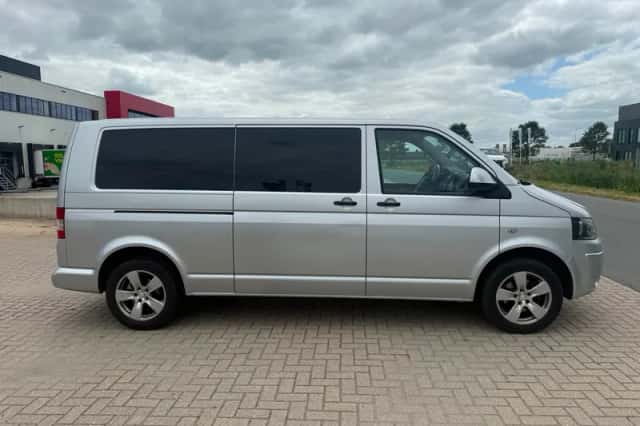 Volkswagen Transporter (2011) thumbnail 4