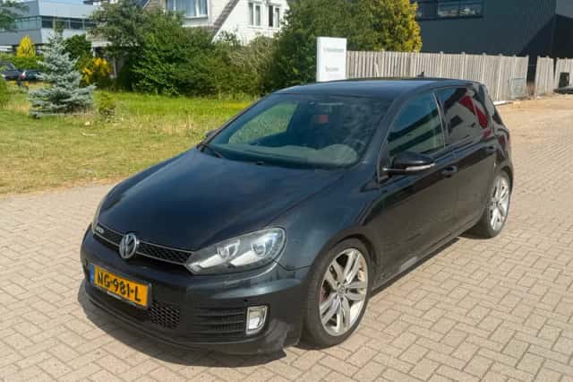 Volkswagen Golf (2012) thumbnail 1