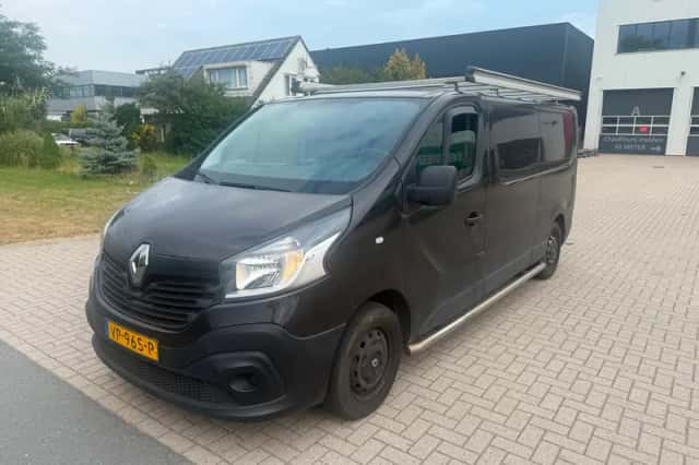 Renault Trafic (2015) thumbnail 1